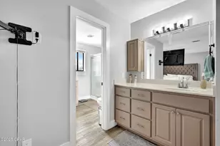 2445 Pretty Bayou Blvd, Panama City, FL 32405 - Photo 32