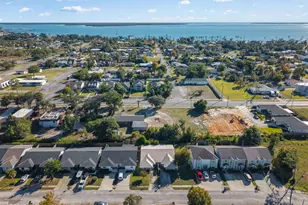 1025 W 11th Ct, Panama City, FL 32401 - Photo 36