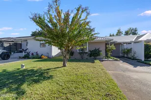 1025 W 11th Ct, Panama City, FL 32401 - Photo 1