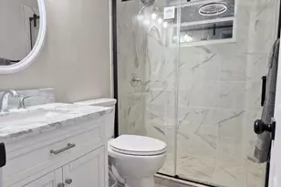 1850 N Holmes Creek Rd, Graceville, FL 32440 - Photo 16