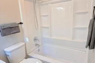 1850 N Holmes Creek Rd, Graceville, FL 32440 - Photo 14