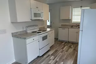 3923 W 22nd St, Panama City, FL 32405 - Photo 2