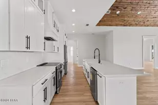 285 Hugh Thomas Dr, Panama City, FL 32404 - Photo 6