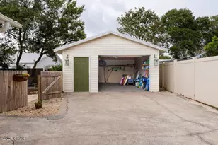 323 Kelly St, Panama City Beach, FL 32413 - Photo 48