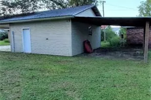 12610 NW Virginia G Weaver St, Bristol, FL 32321 - Photo 8