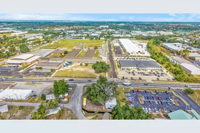 601 W 11th Street, Panama City, FL 32401 - Photo 30