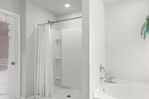 6425 Slabinski Ln, Panama City, FL 32404 - Photo 8