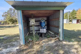 4686 Dunaway Rd, Bascom, FL 32423 - Photo 56