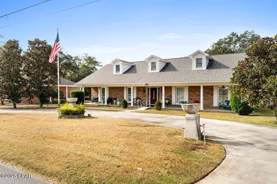 5381 College Drive, Graceville, FL 32440 - Photo 1