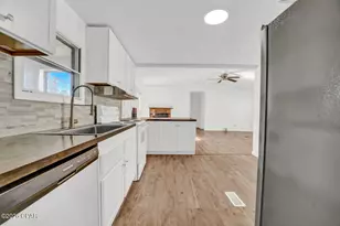 838 Linda Ln, Panama City Beach, FL 32407 - Photo 18