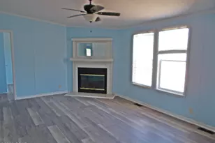 6905 Bateau Pond Ln, Grand Ridge, FL 32442 - Photo 12