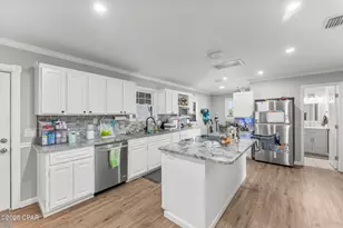 1018 S Kimbrel Ave, Panama City, FL 32404 - Photo 8