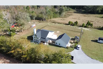 908 N Caryville Road, Bonifay, FL 32425 - Photo 20