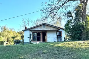 861 8th Ave, Graceville, FL 32440 - Photo 6