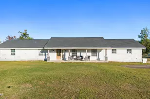 1037 N Bay Dr, Lynn Haven, FL 32444 - Photo 2