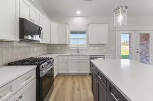 3817 Red Deer Cir, Panama City, FL 32404 - Photo 6