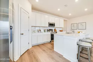 3940 Alwyn Cashe Ave, Panama City, FL 32404 - Photo 6