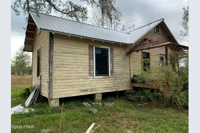 7010 Nobles Road, Grand Ridge, FL 32442 - Photo 4