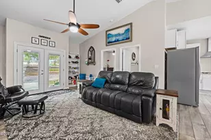 4958 Lake Ridge Dr, Chipley, FL 32428 - Photo 8