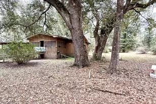 2321 Old Mill Rd, Caryville, FL 32425 - Photo 24