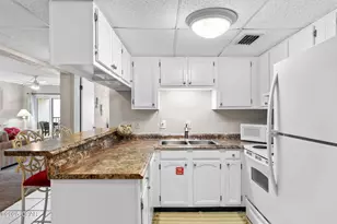 8727 Thomas Dr, Panama City, FL 32408 - Photo 14