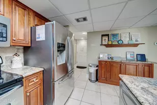 8727 Thomas Dr C17, Panama City Beach, FL 32408 - Photo 10