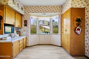 16090 SE Pear St, Blountstown, FL 32424 - Photo 8