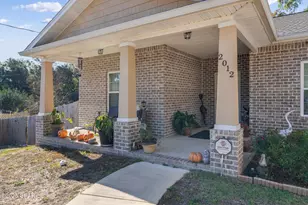 2012 N Pearl St, Crestview, FL 32536 - Photo 4