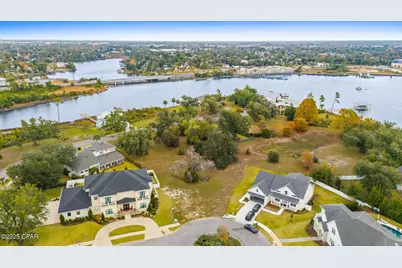335 Watson Bayou Circle, Panama City, FL 32401 - Photo 2