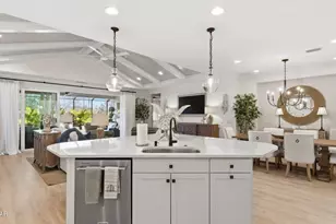 8376 Landshark Blvd, Panama City Beach, FL 32413 - Photo 10