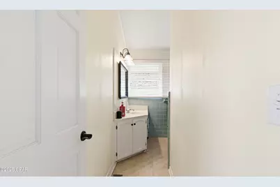 2540 Montyna Lane, Alford, FL 32420 - Photo 12