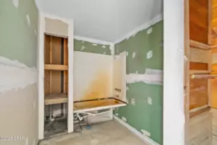 2280 Bear Hewett Landing Rd, Caryville, FL 32425 - Photo 8