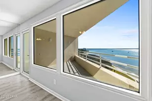 324 E Beach Dr, Panama City, FL 32401 - Photo 14