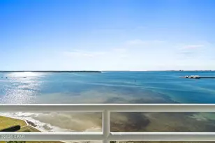 324 E Beach Dr, Panama City, FL 32401 - Photo 1