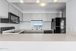 324 E Beach Dr, Panama City, FL 32401 - Photo 18