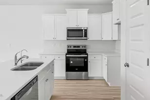 326 Chateau Ln, Port Saint Joe, FL 32456 - Photo 8