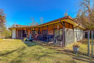 5091 Lake Bluff Cir, Marianna, FL 32446 - Photo 54