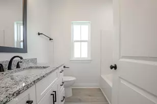 319 W 35th Ct, Panama City, FL 32405 - Photo 52