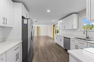 4109 Sue Ln, Panama City, FL 32404 - Photo 10