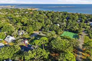 72 13th St, Apalachicola, FL 32320 - Photo 38