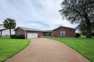 7432 Chipewa St, Panama City, FL 32404 - Photo 2