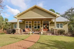 3520 Lodge Dr, Chipley, FL 32428 - Photo 1