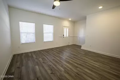 5860 Tyndall Place, Panama City, FL 32404 - Photo 8