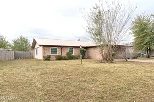 2017 Pattho Ln, Lynn Haven, FL 32444 - Photo 30