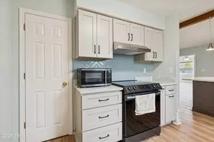 2017 Pattho Ln, Lynn Haven, FL 32444 - Photo 10