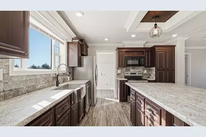 5375 Suncrest Road, Marianna, FL 32448 - Photo 6