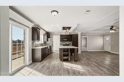 5375 Suncrest Road, Marianna, FL 32448 - Photo 10