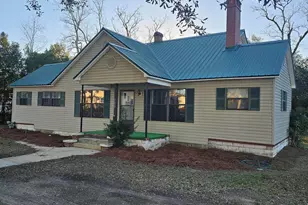 768 Main St, Chipley, FL 32428 - Photo 2