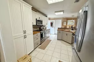 3243 5th St, Marianna, FL 32446 - Photo 16