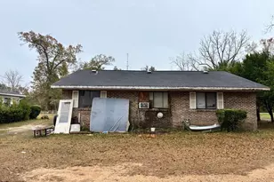 1228 Church Ave, Chipley, FL 32428 - Photo 6